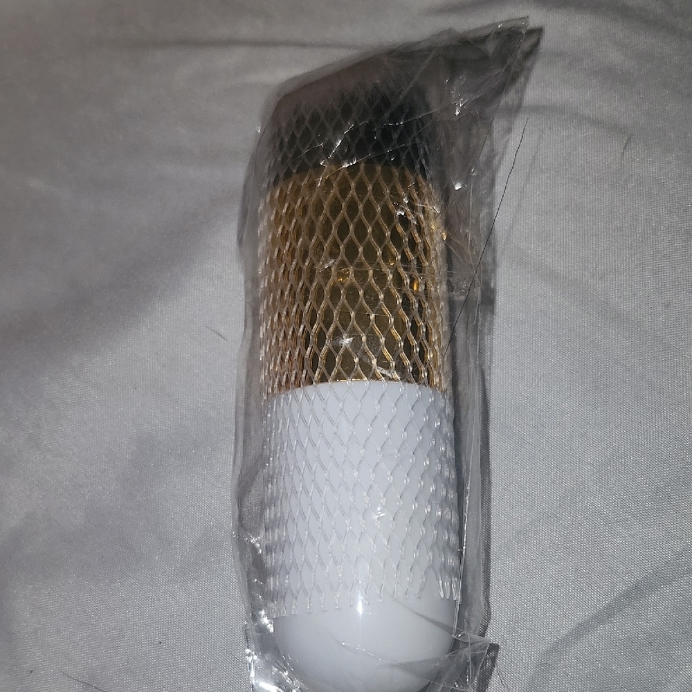 Gold and White FoundationBrush